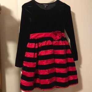 Beautiful girl dress!